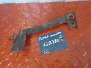 Петля капота левая для грузовика