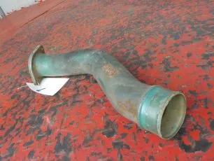 Патрубок водяной для грузовика