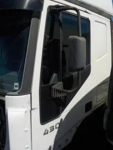 Дверь левая на IVECO