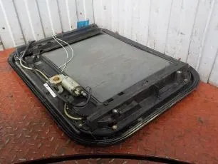 Люк электрический на Renault