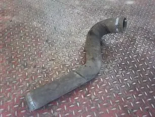 Патрубок водяной для грузовика