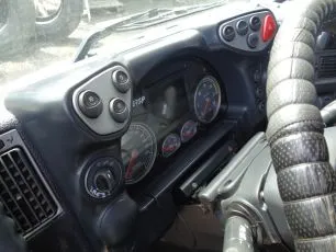 Накладка панели приборов на IVECO