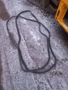 Уплотнитель двери для грузовика