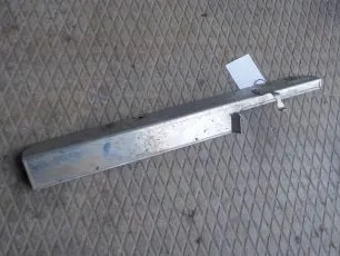 Кронштейн топливной трубки для грузовика