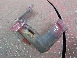 Скоба суппорта заднего для грузовика