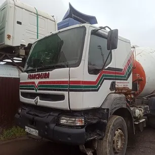 Кабины, каркасы их части для Renault