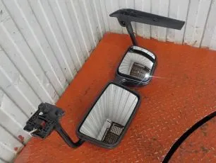 Зеркало правое на Renault