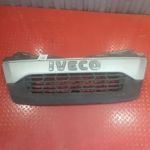 Решетка радиатора на IVECO