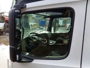 Стекла и люки Mercedes-Benz Actros MPIV с 2013