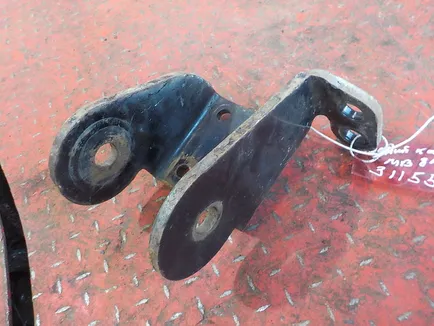 9303171842 MERCEDES Кронштейн кабины передний