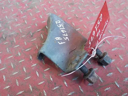 7420399367 RENAULT Кронштейн ресивера