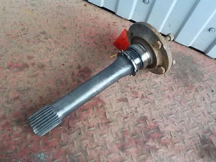 9423530235 MERCEDES Вал выходной