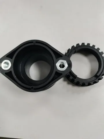21496277 VOLVO Фиксатор маслозаливной горловины