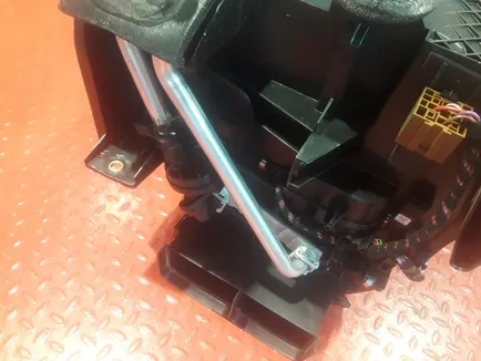 8300377 MERCEDES Трубка отопителя, Отсутствует