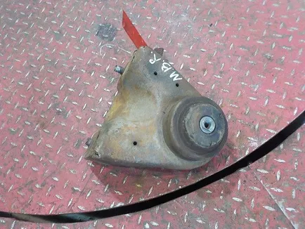 9702400317 MERCEDES Опора двигателя
