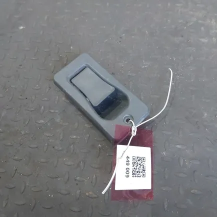 81669126207 MAN Ручка бардачка