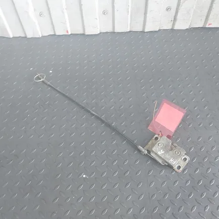 8189654 VOLVO Замок бардачка