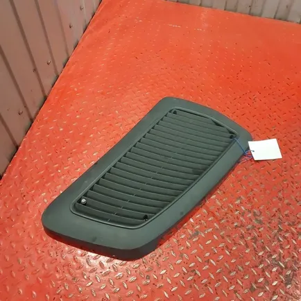 9605280601 MERCEDES Решетка воздухозаборника