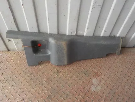 500326193 IVECO Накладка стойки, Отсутствует