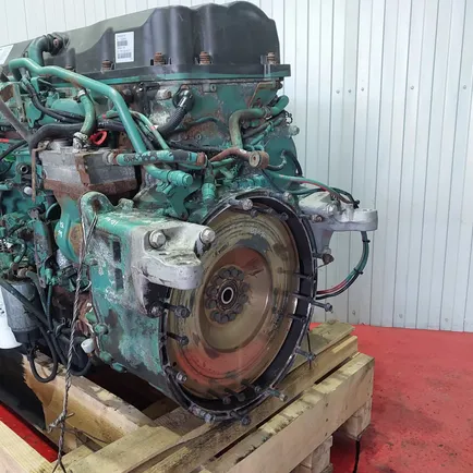 21515910 VOLVO Кожух маховика