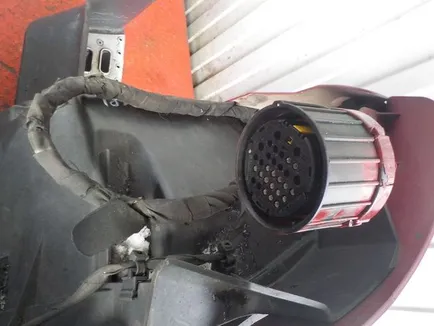 21485226 VOLVO Электропроводка фары, Отсутствует