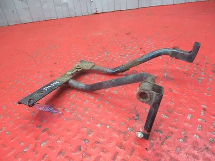 82287938 VOLVO Кронштейн подножки, Отсутствует