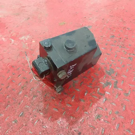 45104500404390 KAMAZ Насос подъема кабины