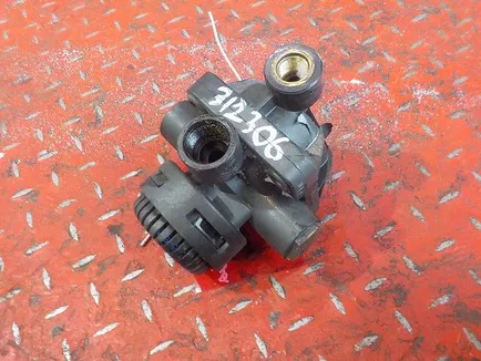 44298044 MERCEDES Клапан ускорительный