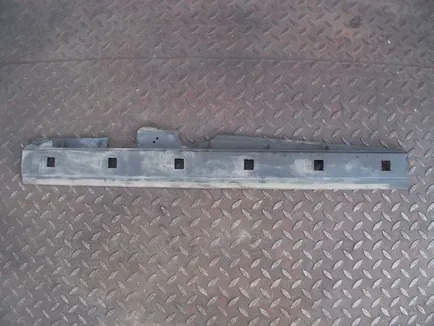20561208 VOLVO Накладка интеркулера