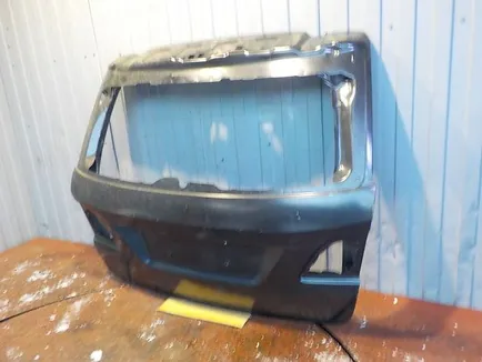 1667400305 MERCEDES Крышка багажника