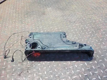 3094520 VOLVO Крышка двигателя