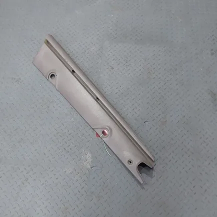 5010290424 RENAULT Накладка лобового стекла