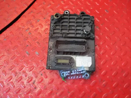 74466040 MERCEDES Блок управления двигателем