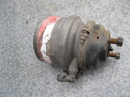 504072793 IVECO Энергоаккумулятор, Отсутствует