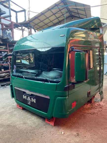 Кабина MAN XLX, Отсутствует