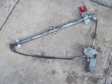 1312497 DAF Стеклоподъемник, Отсутствует