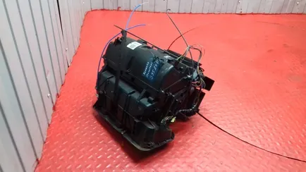 7420858881 RENAULT Отопитель