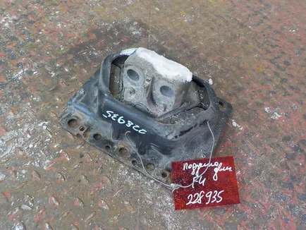 21228153 VOLVO Подушка двигателя