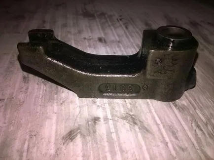 51041200025 MAN Прижим клапана