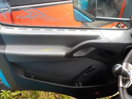 9737200170 MERCEDES Обшивка двери, Отсутствует