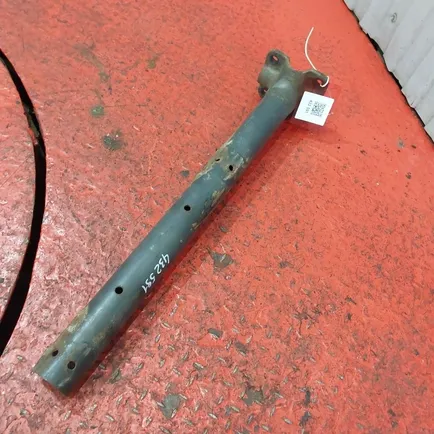 9305220241 MERCEDES Кронштейн крыла заднего