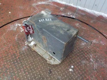7421001754 RENAULT Кронштейн запасного колеса, Отсутствует