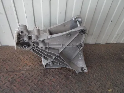 5010228906 RENAULT Кронштейн кабины передний