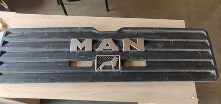 81611506051 MAN Решетка радиатора, Отсутствует