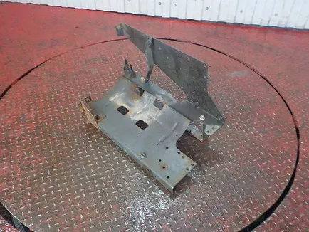 20964420 VOLVO Кронштейн ресивера