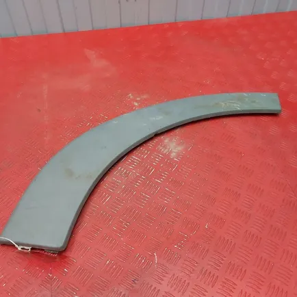 9436660737 MERCEDES Накладка крыла правая