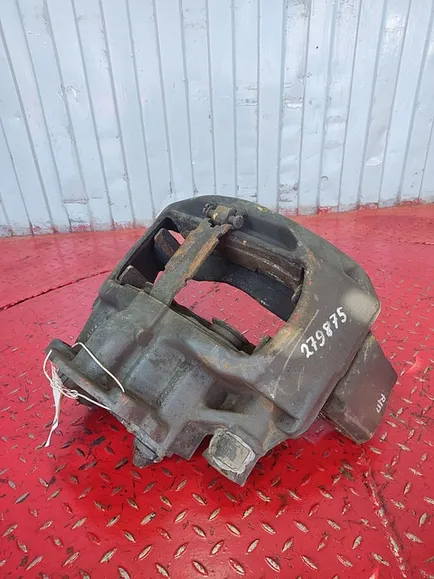 54200583 MERCEDES Суппорт передний правый, Отсутствует