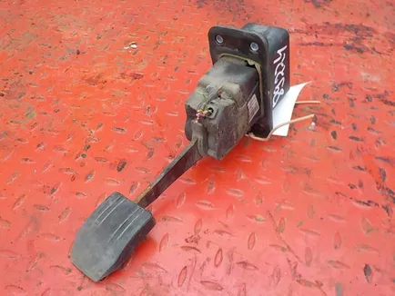 41215902 IVECO Педаль газа