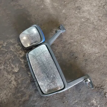 20841069 VOLVO Зеркало правое