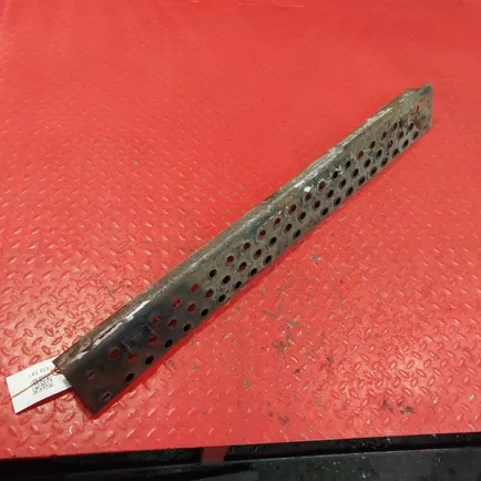 9418801670 MERCEDES Подножка бампера, Отсутствует